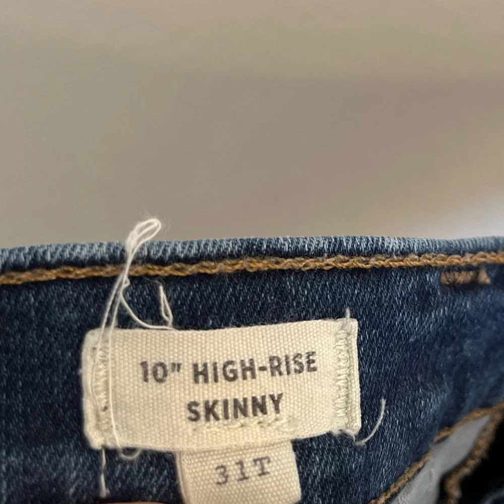 Madewell 10” High Rise Skinny 31T Dark Wash Raw Hem - Picture 7 of 8